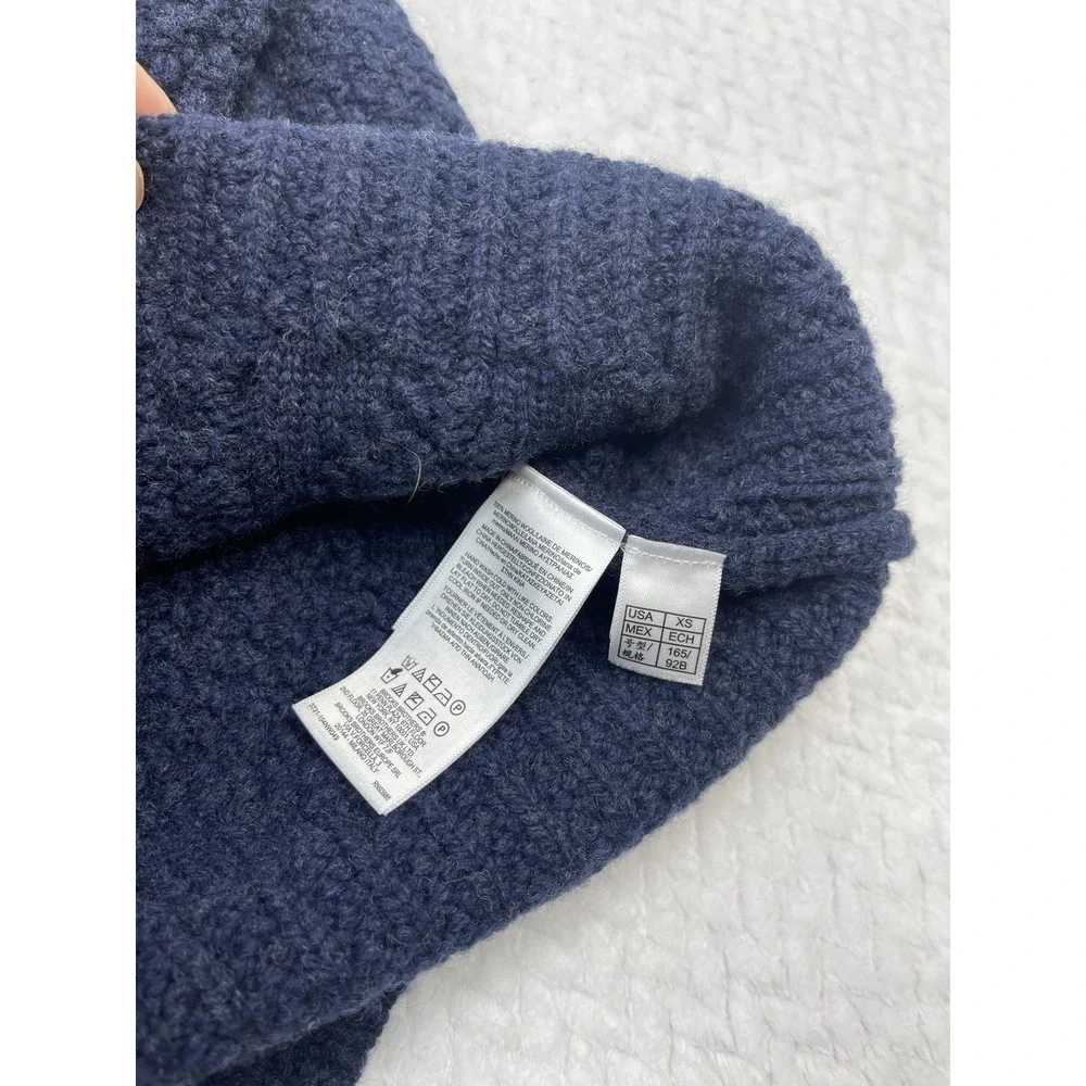 Vtg Brooks Brothers Knitwear 100%Merino Wool Size XS Fit‎ To Small.